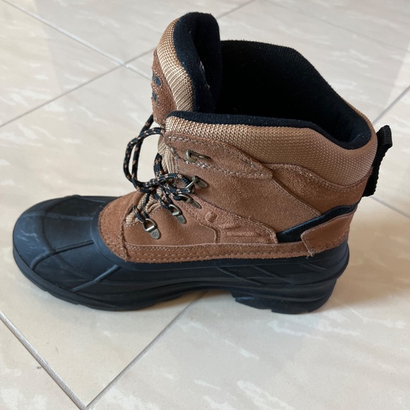 #2752 Kamik Fargo 3M 200G Thinsulate snow winter proof boots US 13